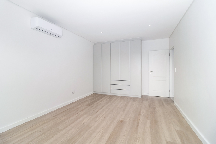 5 Bedroom Property for Sale in Mount Royal Golf Estate Western Cape